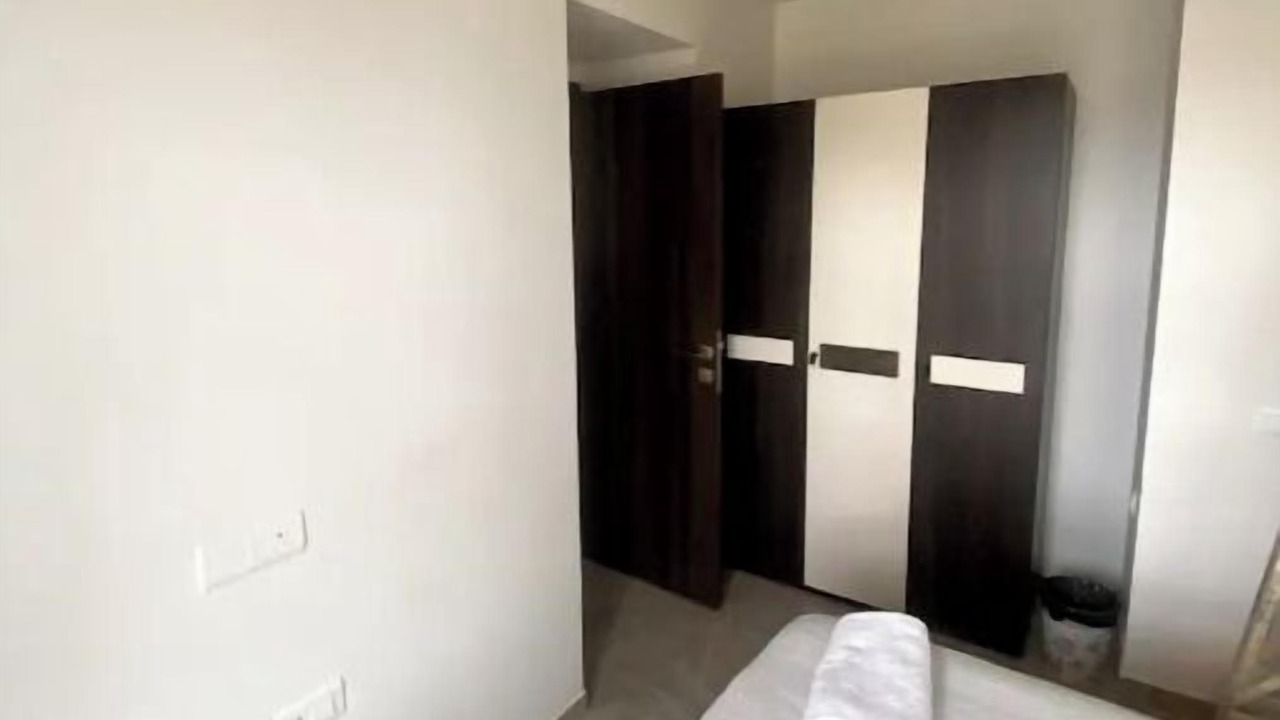 Photo of Bedroom in Hiranandani Gardens