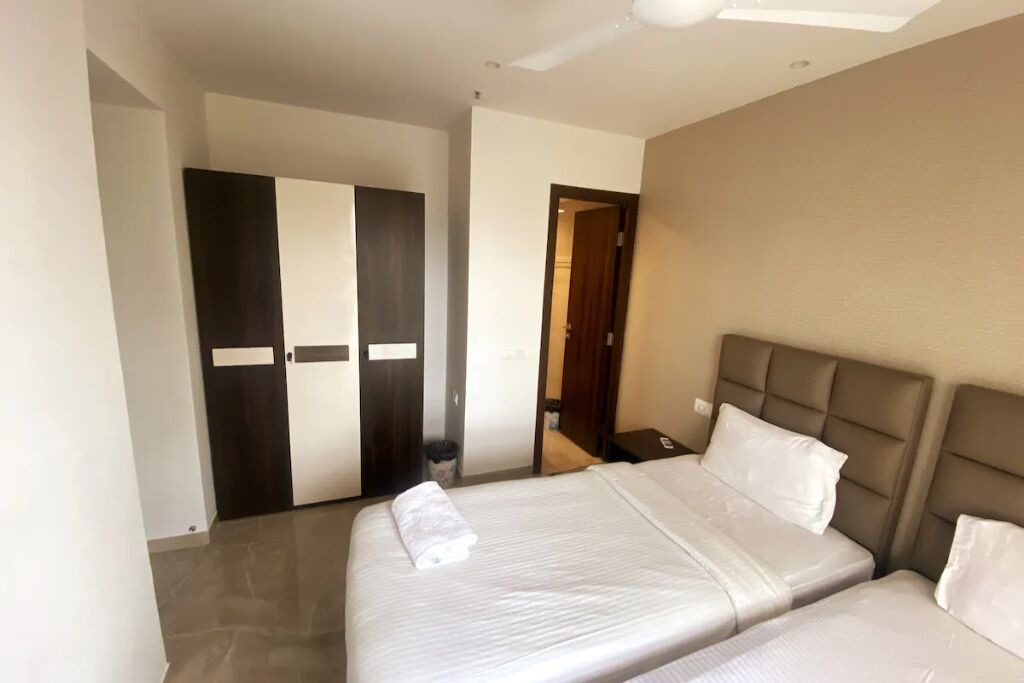 Photo of Bedroom in Hiranandani Gardens