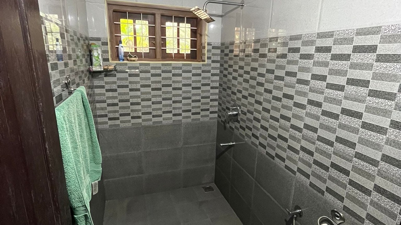 Photo of Bathroom in Kuravilangad