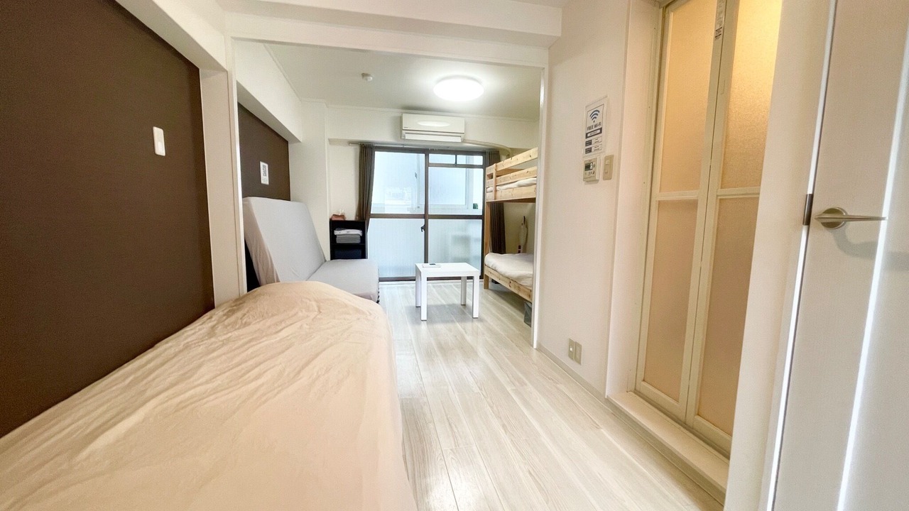 Photo of Bedroom in Shin-Osaka