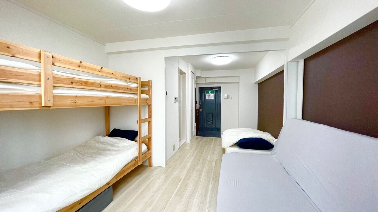 Photo of Bedroom in Shin-Osaka