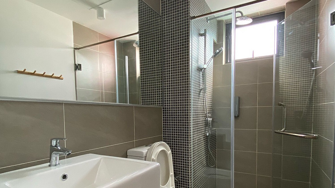 Photo of Bathroom in Maluri