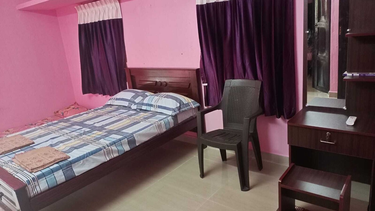 Photo of Bedroom in Palayankottai