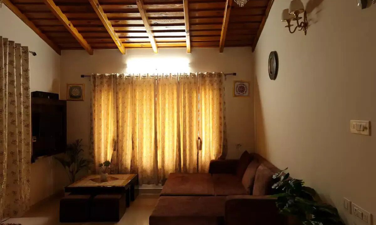 Photo of Livingroom in Bhowali