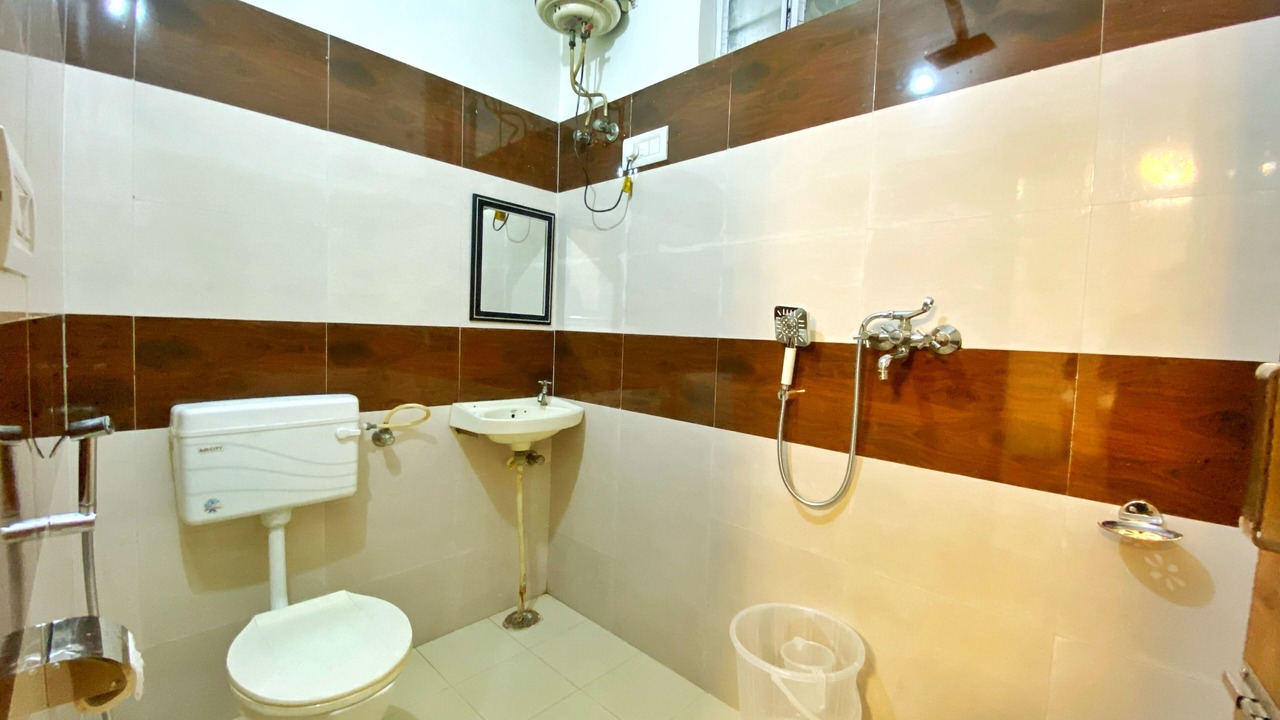 Photo of Bathroom in Vaishali Nagar