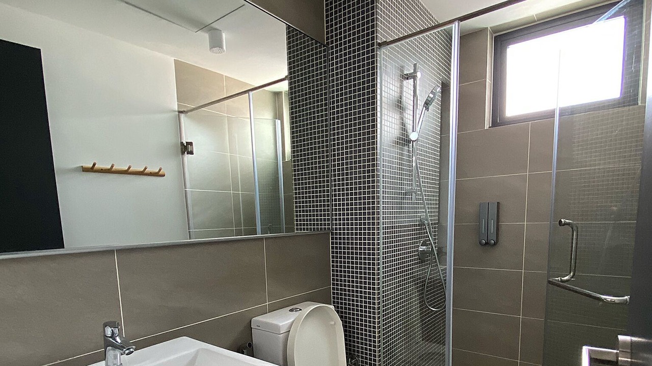 Photo of Bathroom in Maluri