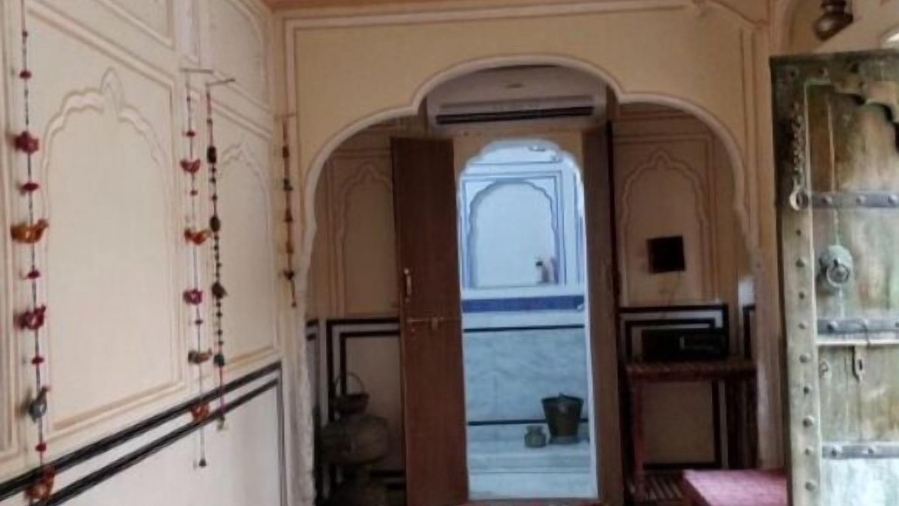Photo of Bedroom in Pink City