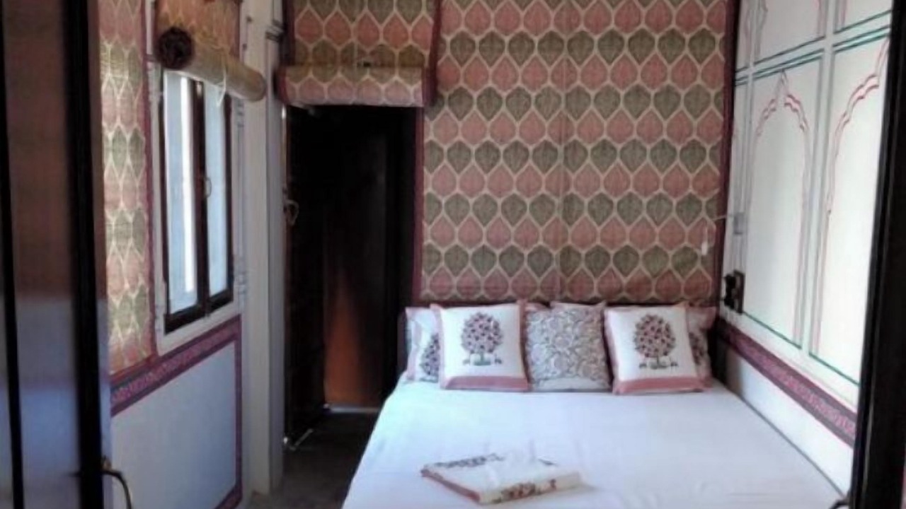 Photo of Bedroom in Pink City