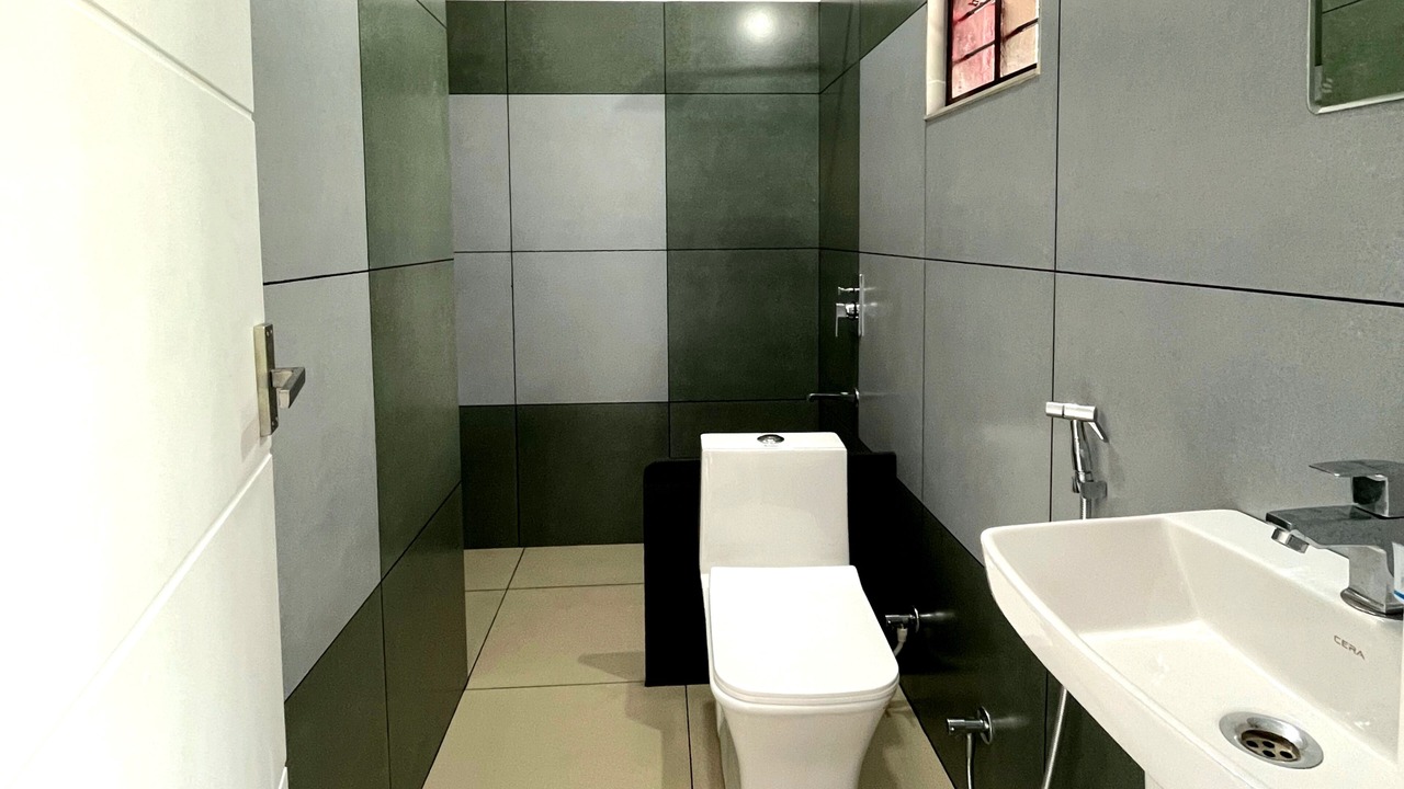 Photo of Bathroom in Aryad South