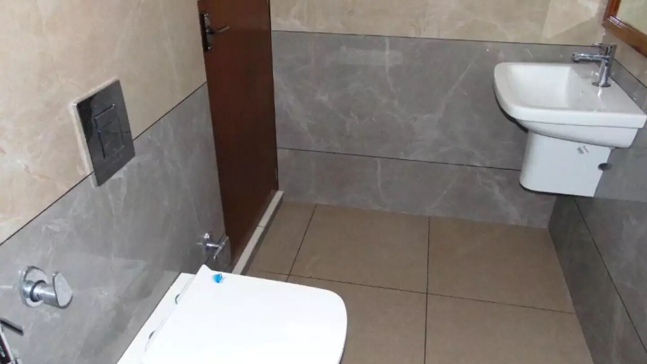 Photo of Bathroom in Venganoor