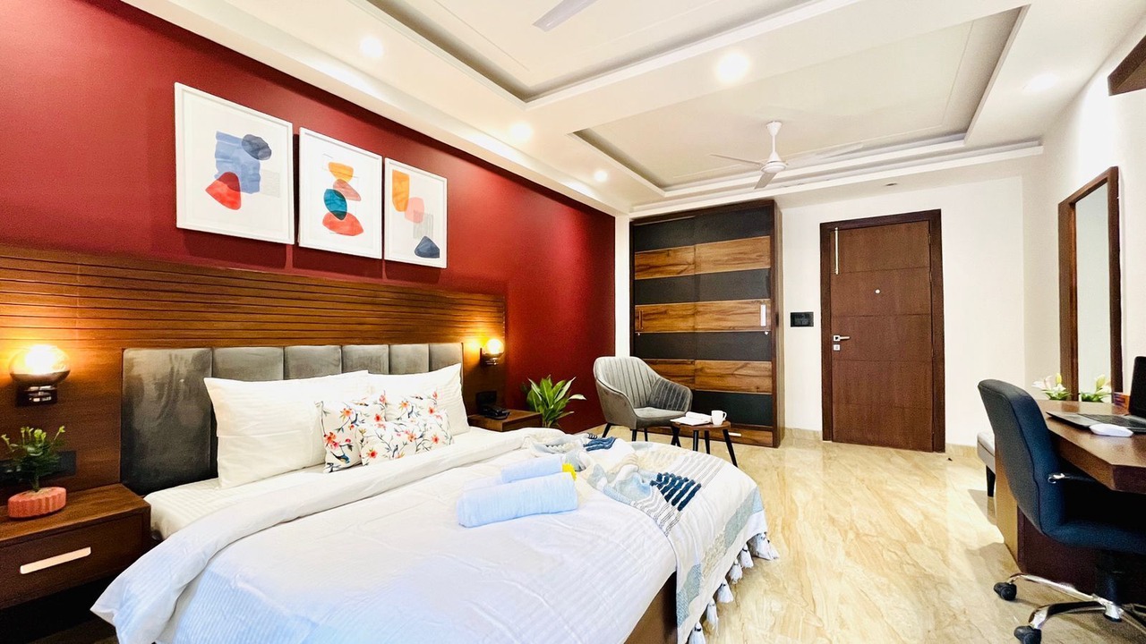 Photo of Bedroom in DLF Phase 3