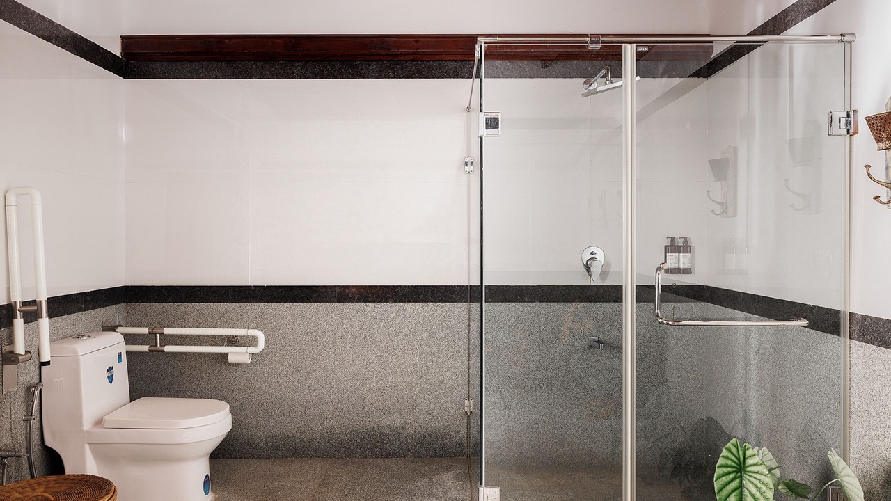 Photo of Bathroom in Muhamma