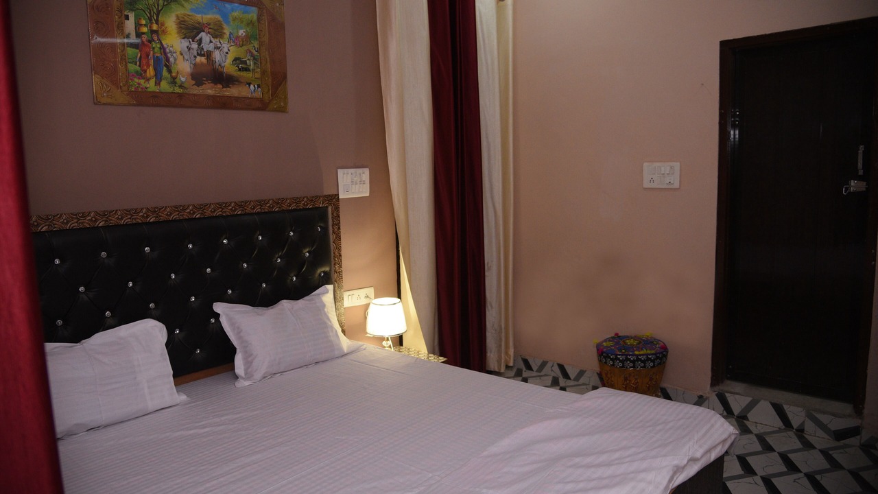 Photo of Bedroom in Amer Fort Road