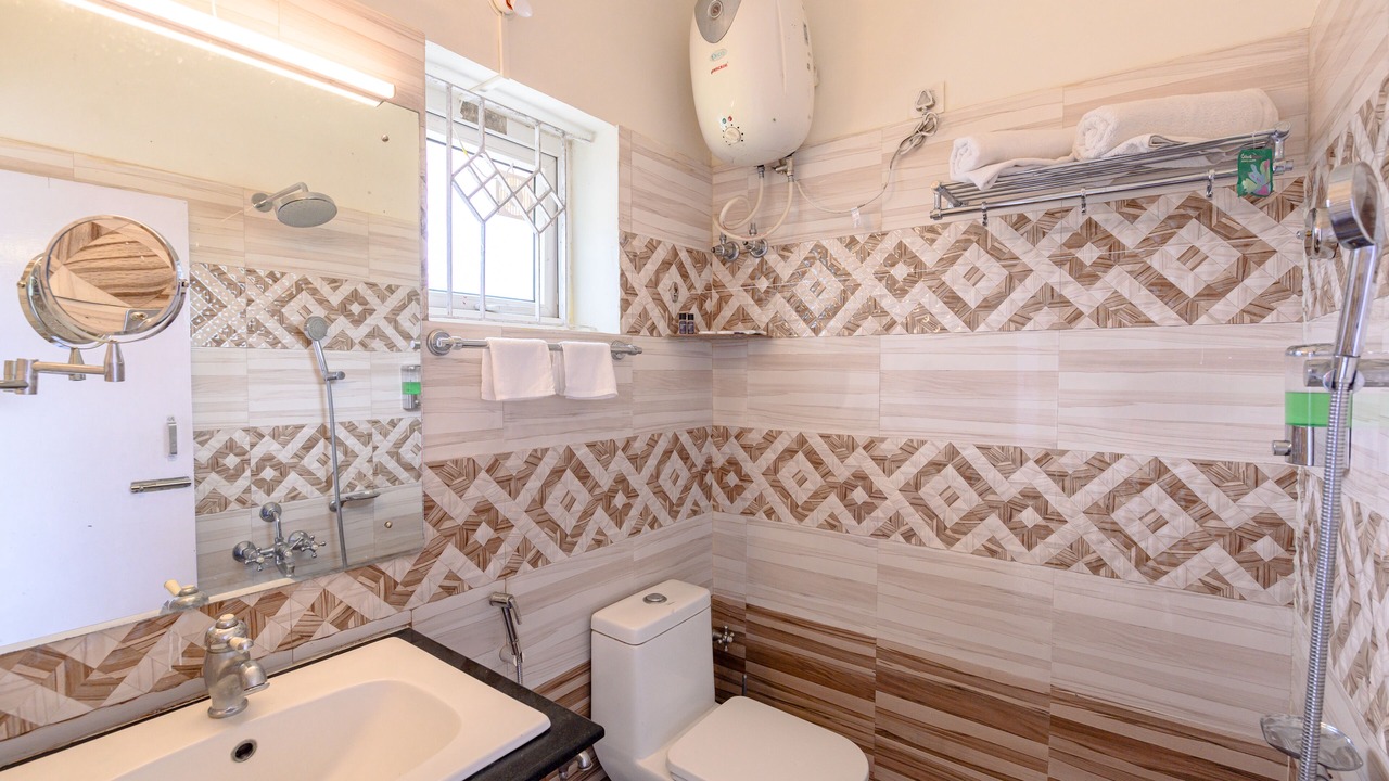 Photo of Bathroom in Thalayathimund