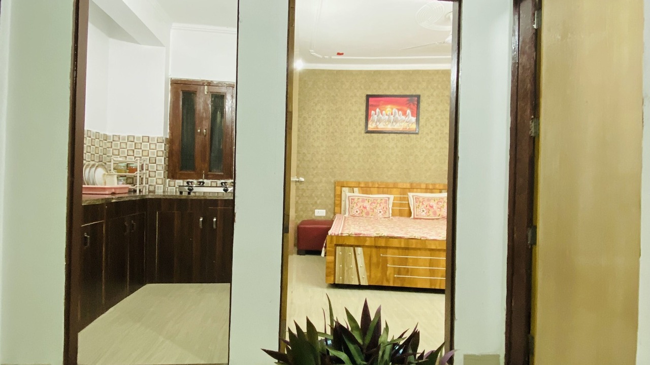 Photo of Bedroom in Tonk Road