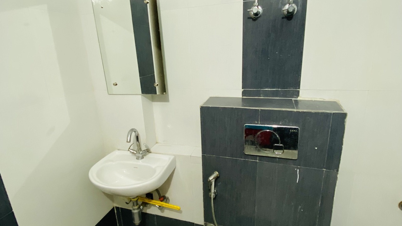 Photo of Bathroom in Tonk Road