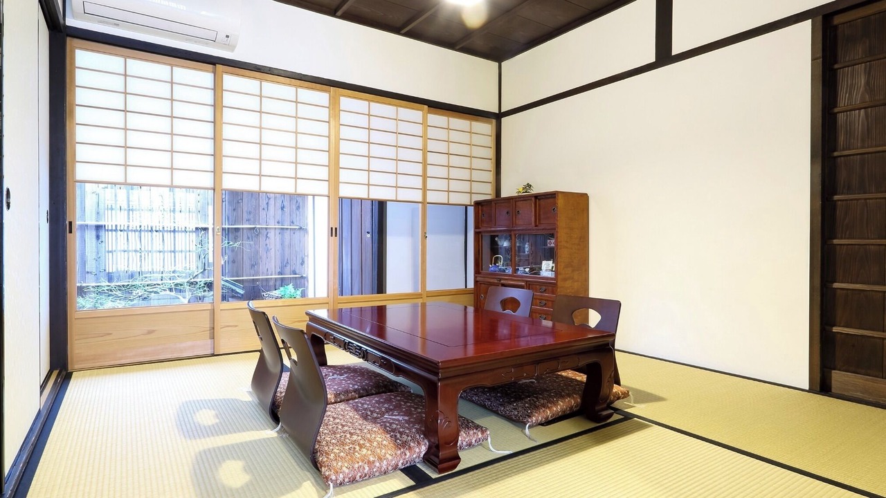 Photo of Others in Karasuma