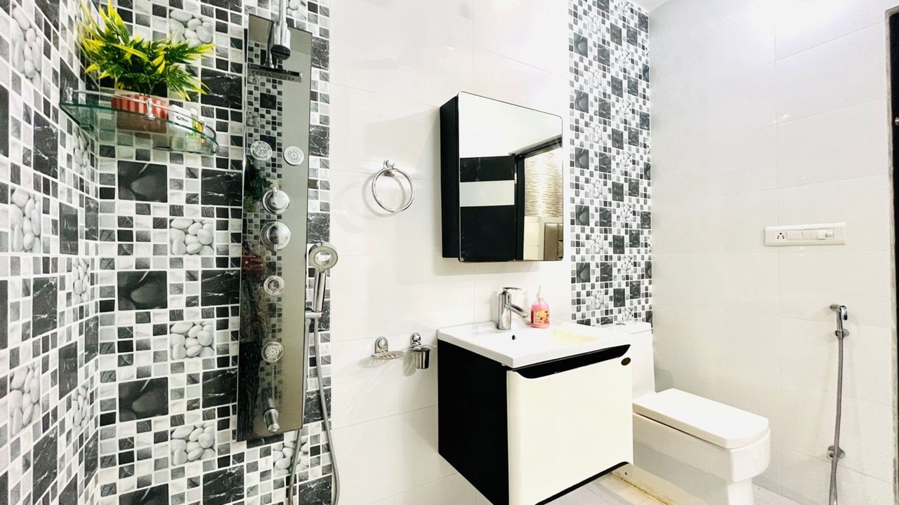 Photo of Bathroom in Vaishali Nagar