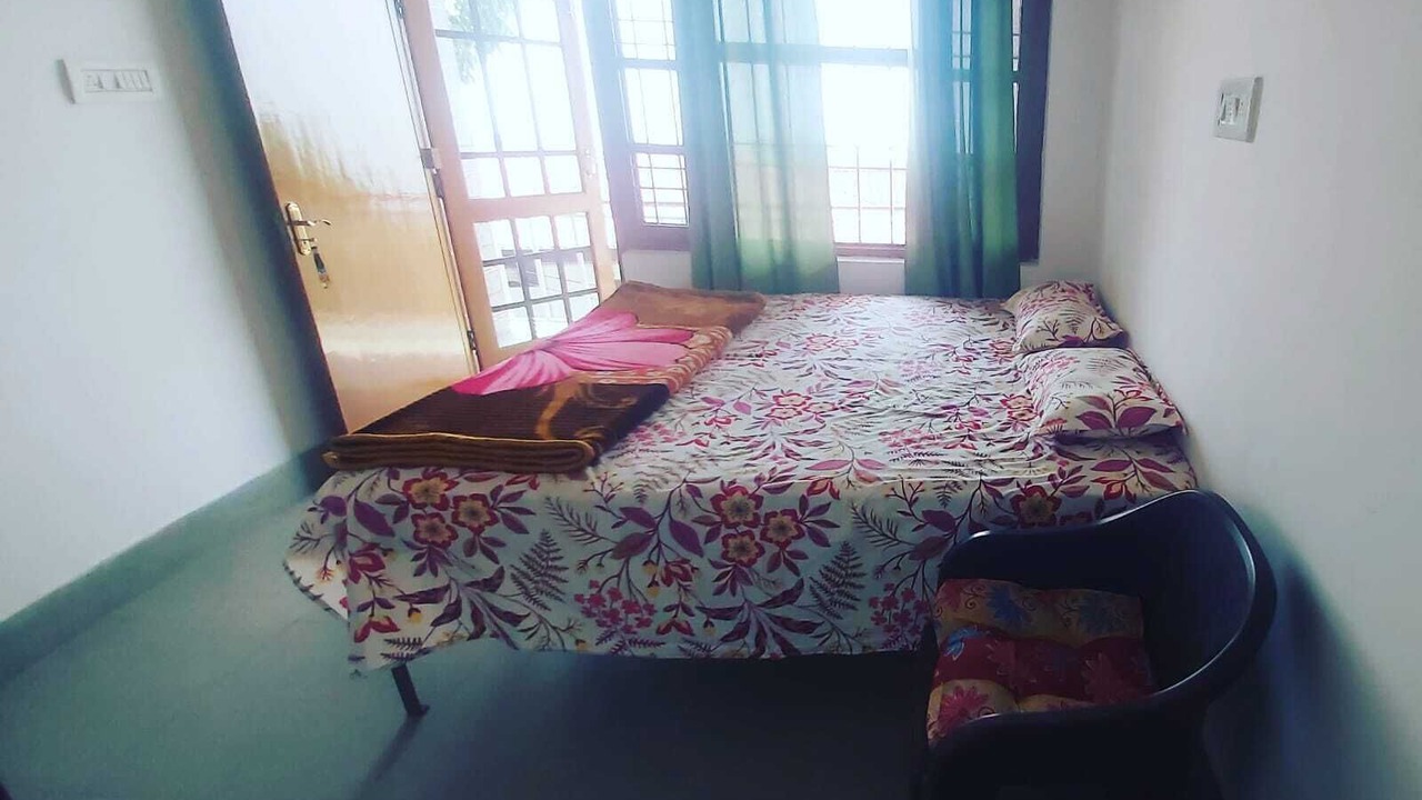 Photo of Bedroom in Naddi