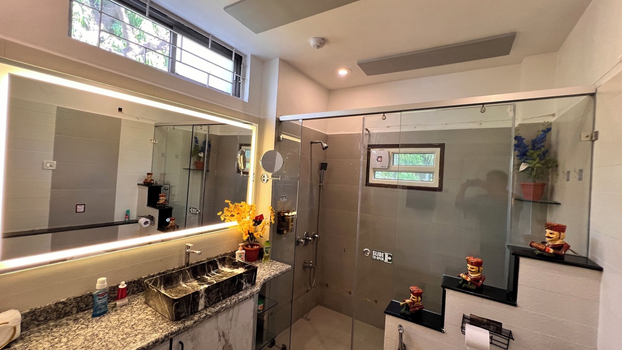 Photo of Bathroom in Maninagar