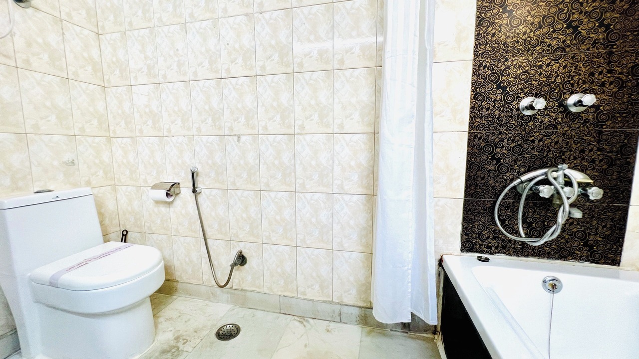 Photo of Bathroom in Defence Colony