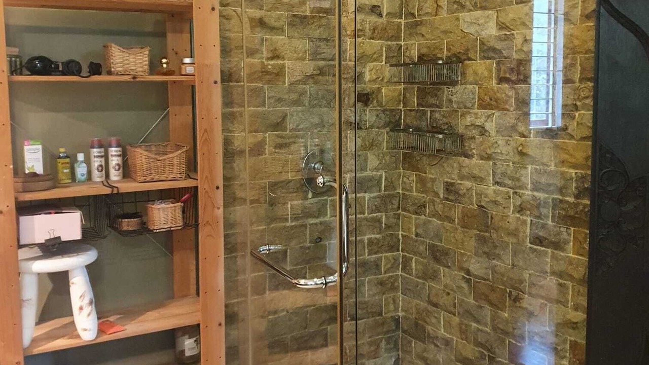 Photo of Bathroom in Kampung Pelimbaian