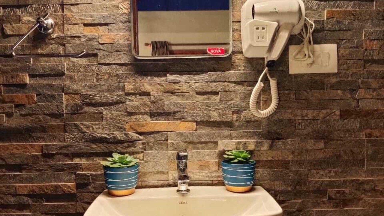Photo of Bathroom in Elappara