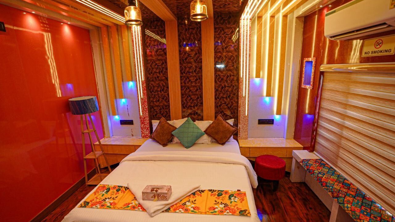 Photo of Bedroom in Alappuzha