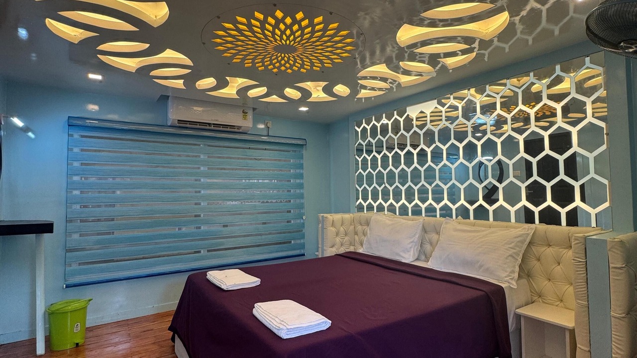 Photo of Bedroom in Alappuzha