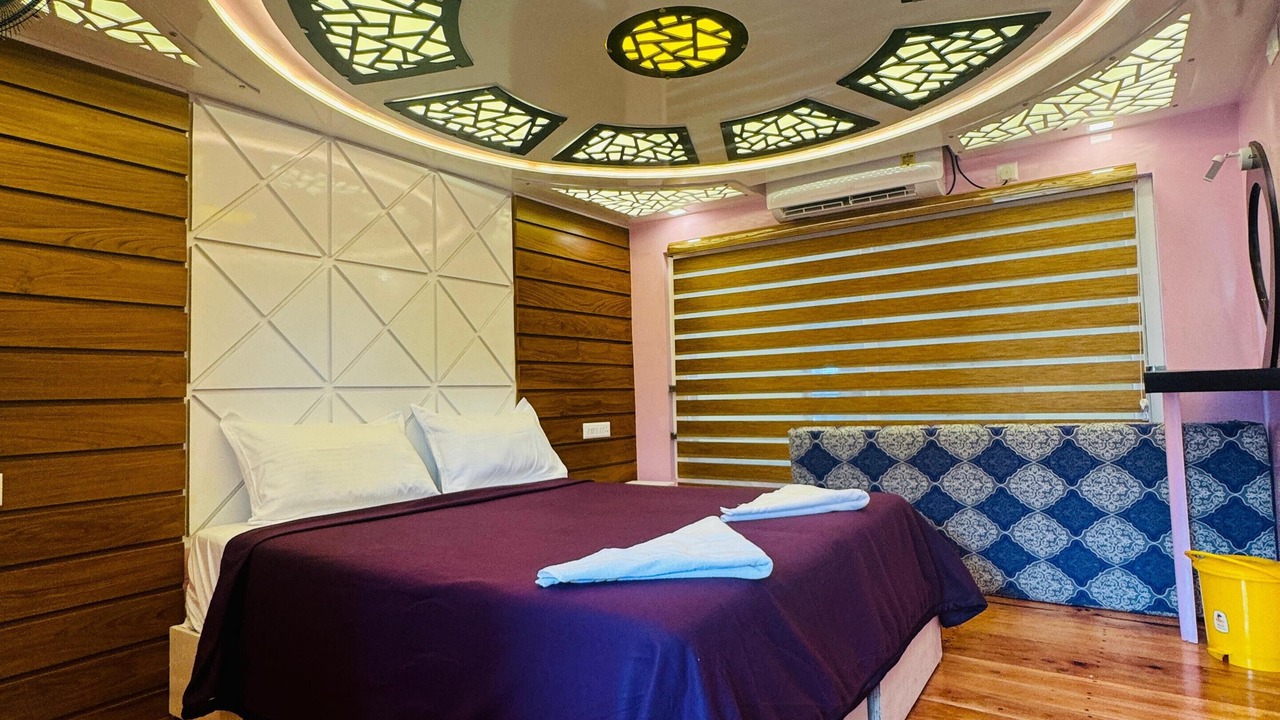Photo of Bedroom in Alappuzha