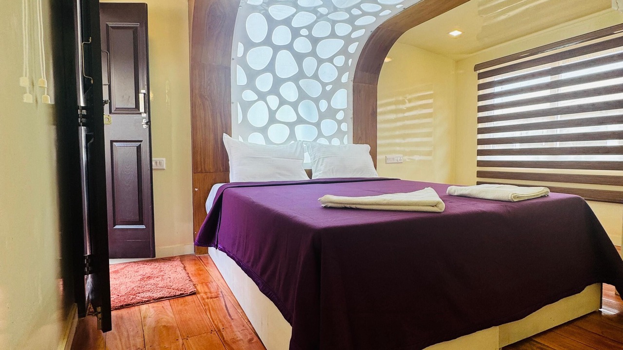Photo of Bedroom in Alappuzha