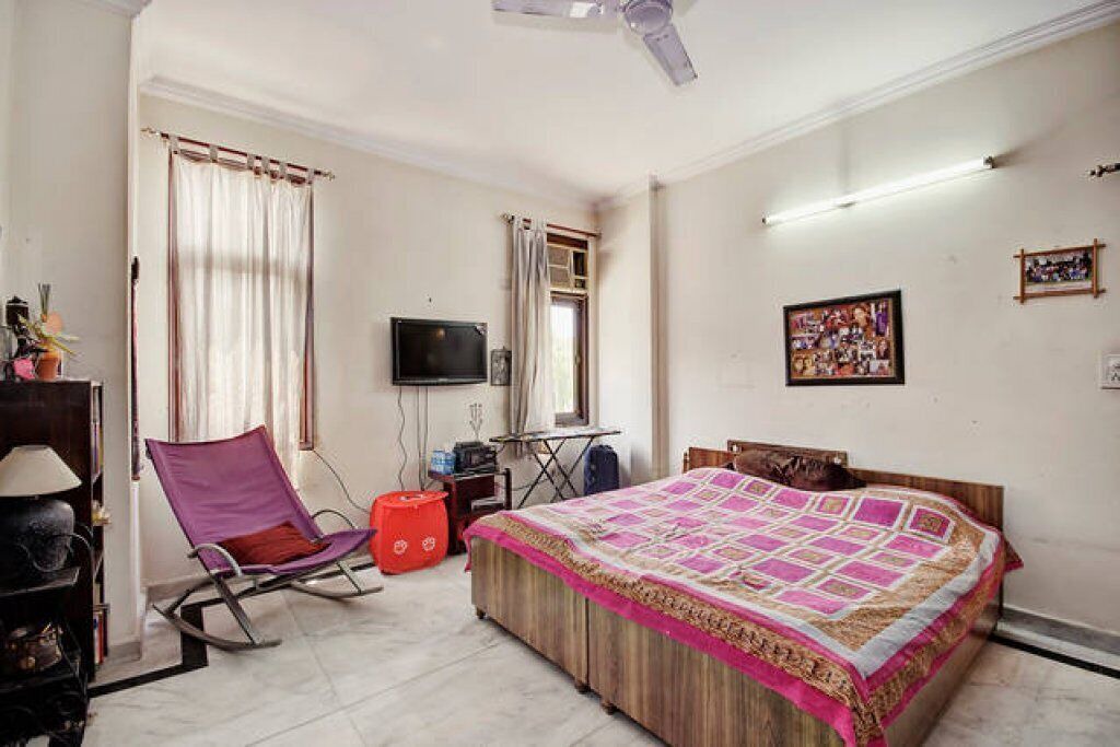 Photo of Bedroom in Naraina