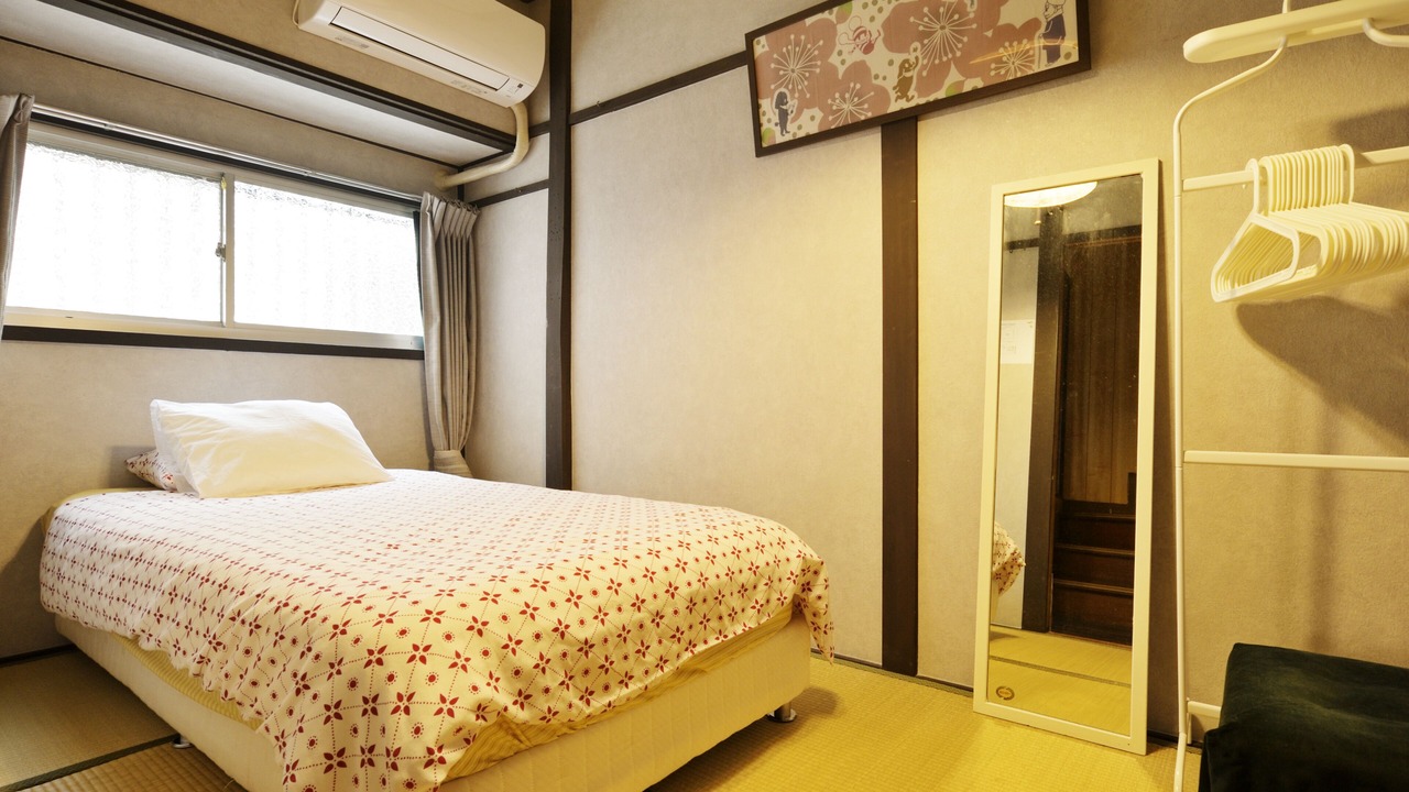 Photo of Bedroom in Shin-Osaka