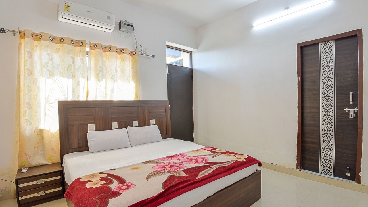 Photo of Bedroom in Jhajra