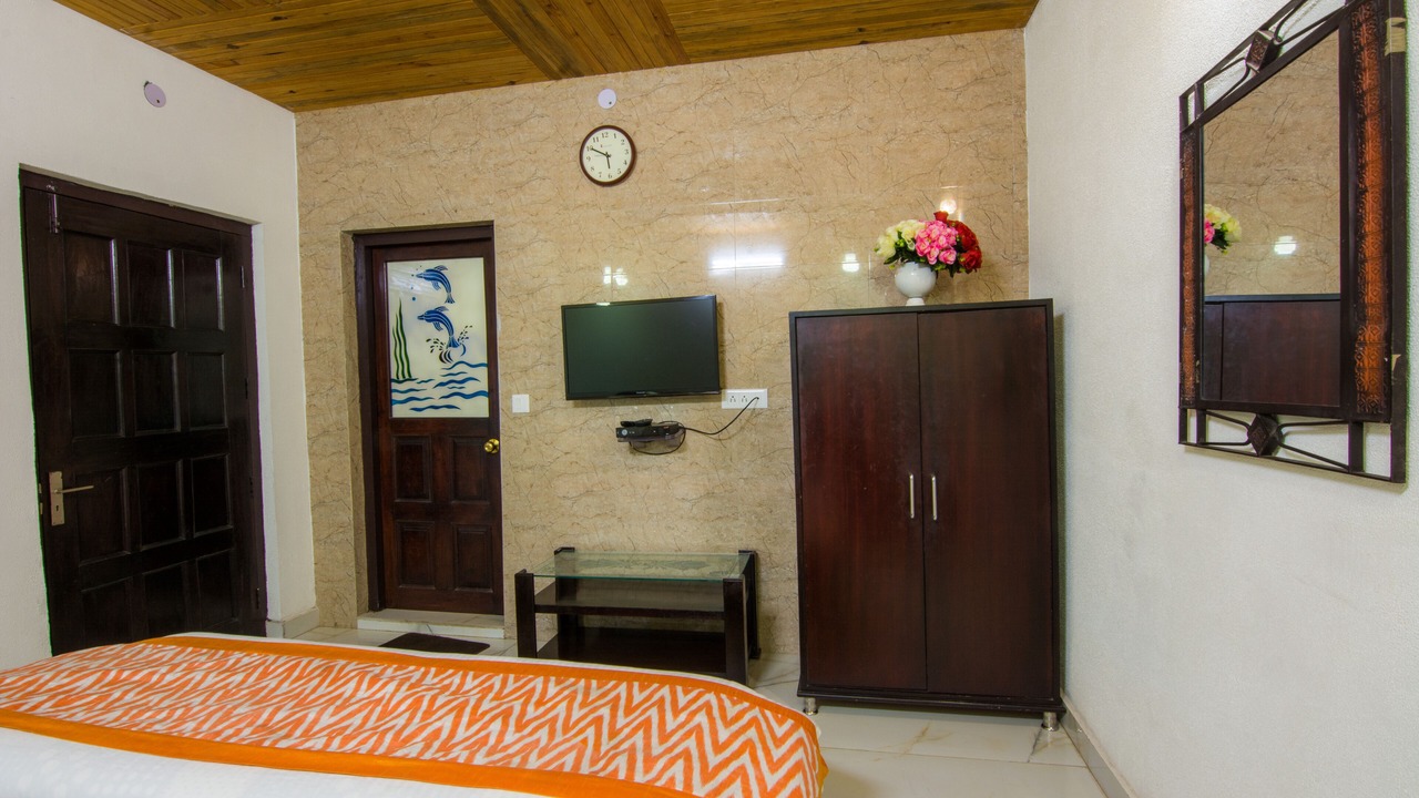 Photo of Bedroom in Naukuchiyatal