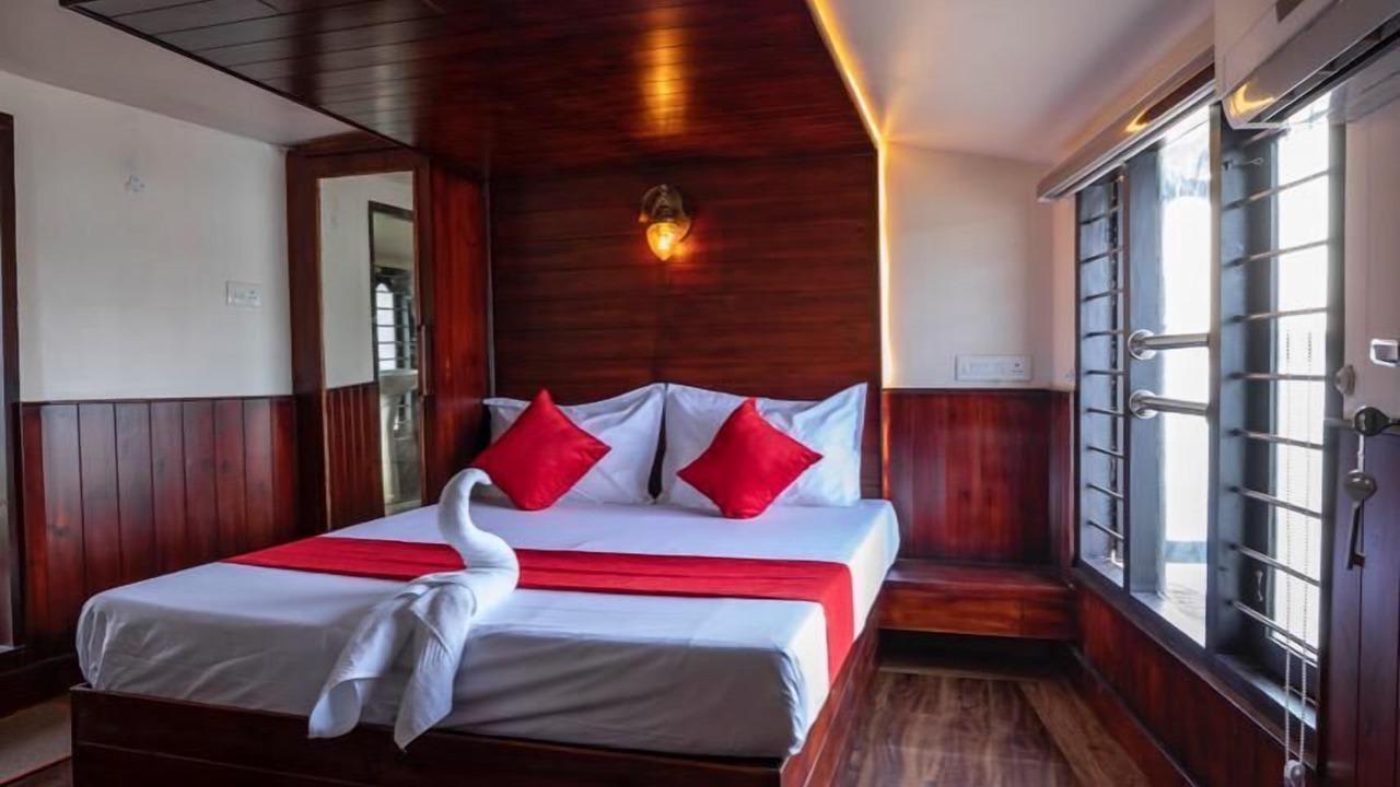 Photo of Bedroom in Alappuzha