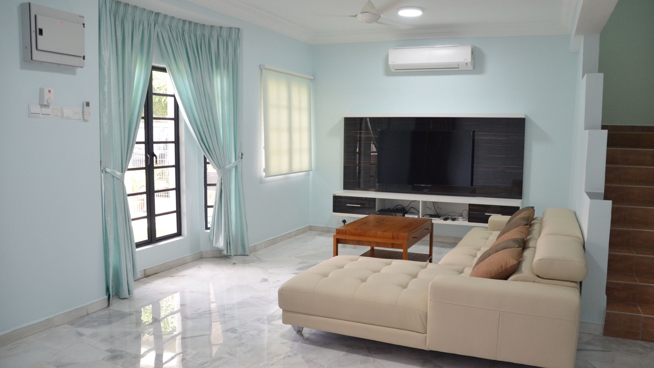 Photo of Livingroom in Usj 9