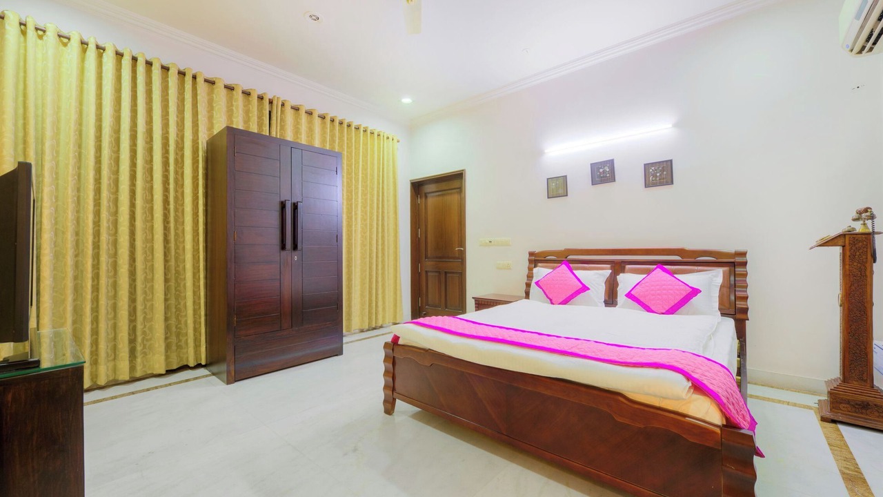 Photo of Bedroom in Civil Lines