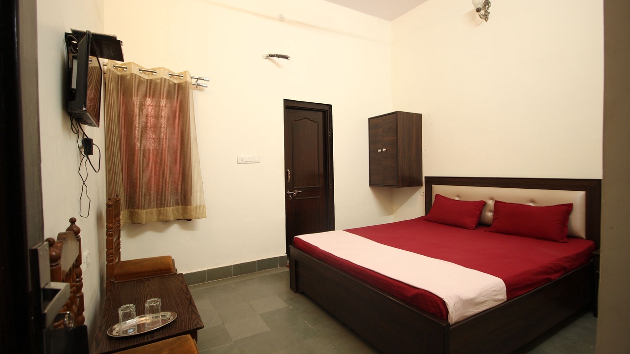 Photo of Bedroom in Amer Fort Road