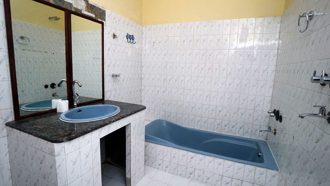 Photo of Bathroom in Amer Fort Road