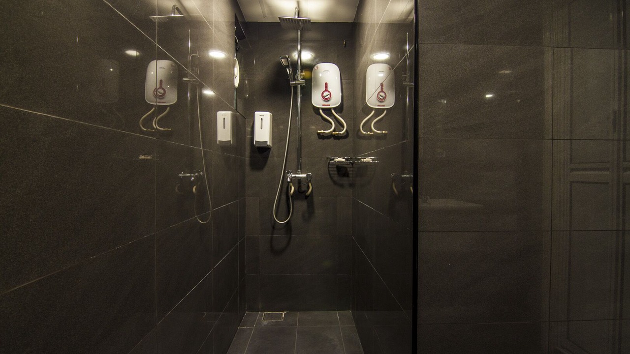 Photo of Bathroom in Pekeliling
