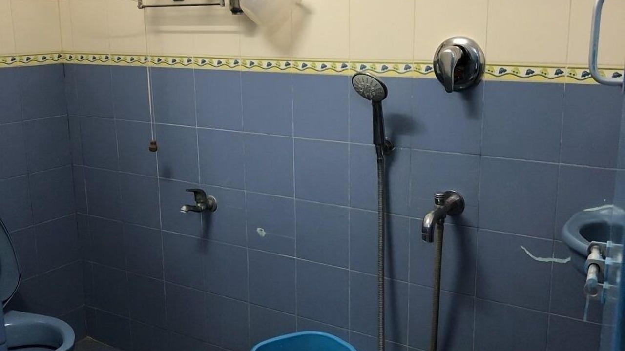 Photo of Bathroom in Raja Annamalai Puram