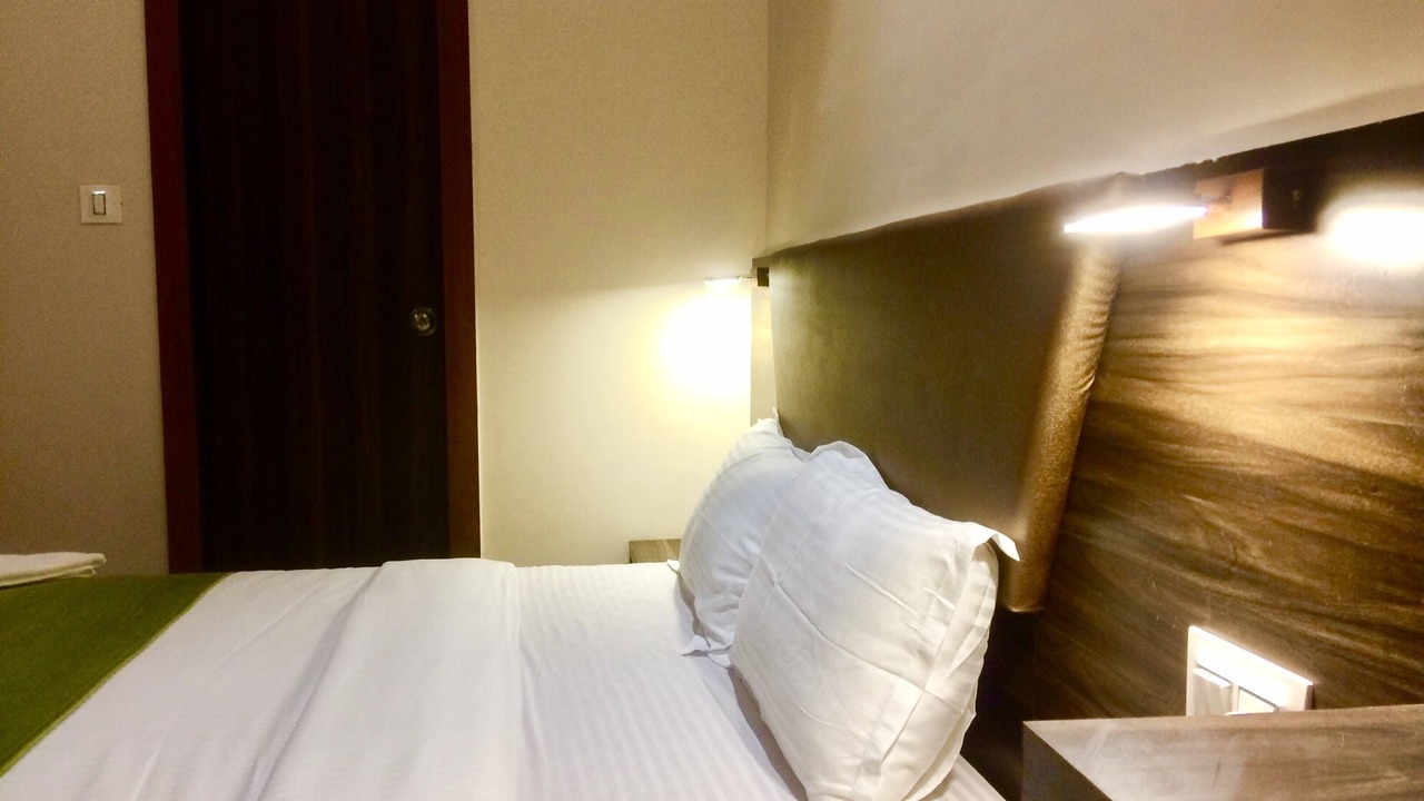 Photo of Bedroom in J B Nagar