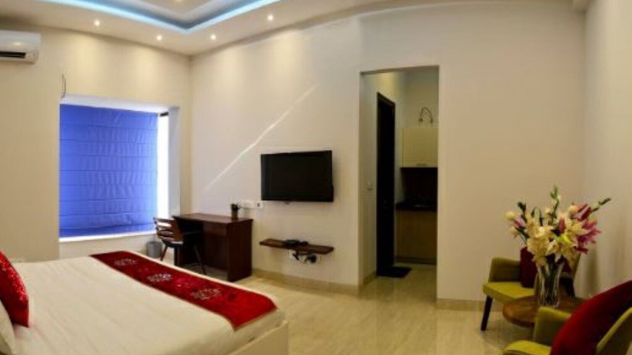 Photo of Bedroom in DLF City