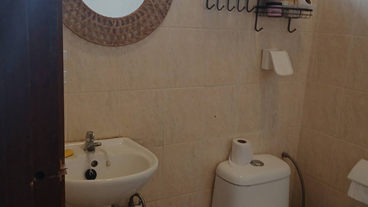 Photo of Bathroom in Kelang Gates Baharu