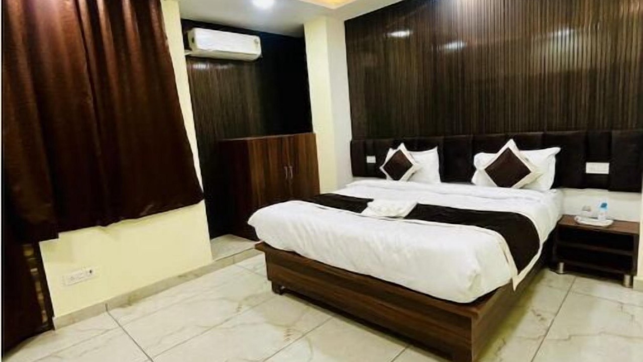 Photo of Bedroom in Kalyanpur