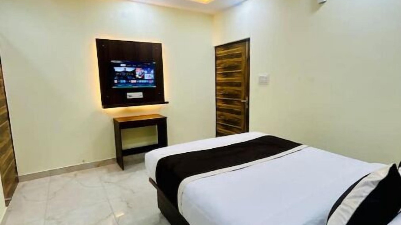 Photo of Bedroom in Kalyanpur
