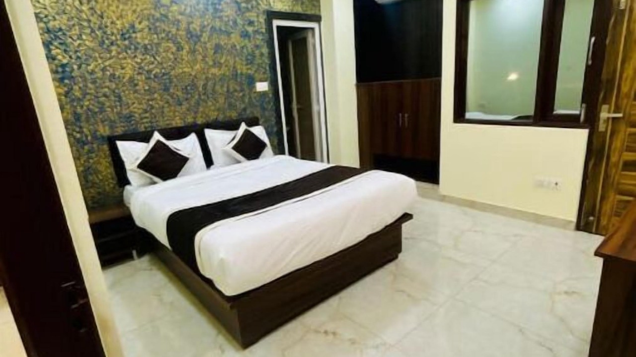 Photo of Bedroom in Kalyanpur