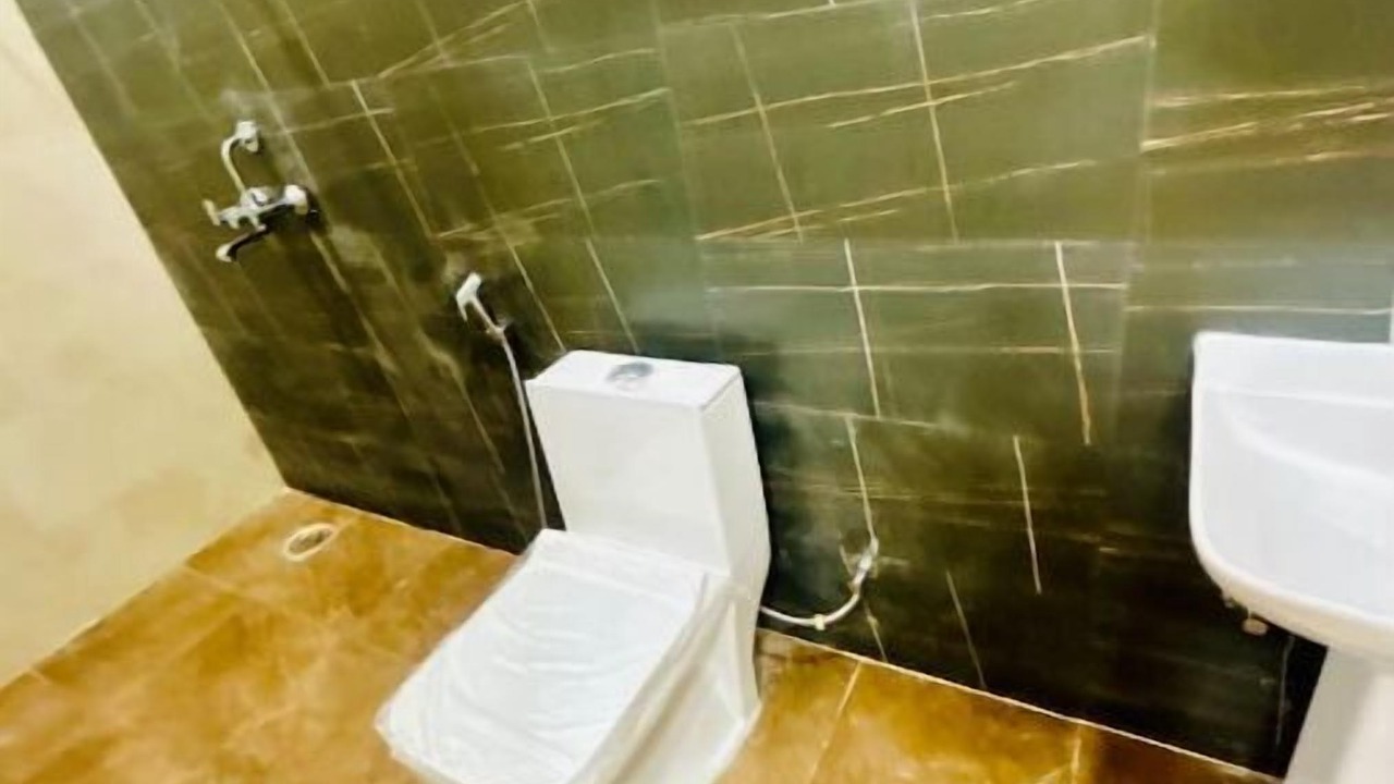 Photo of Bathroom in Kalyanpur