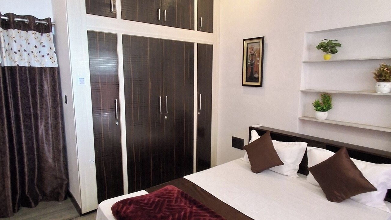 Photo of Bedroom in Lake Swaroop Sagar